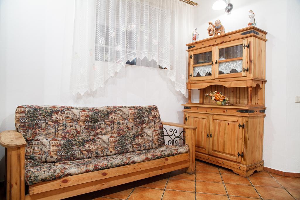 Karalinski Falvarok Tyzengauza Hotell Korolino  Rum bild